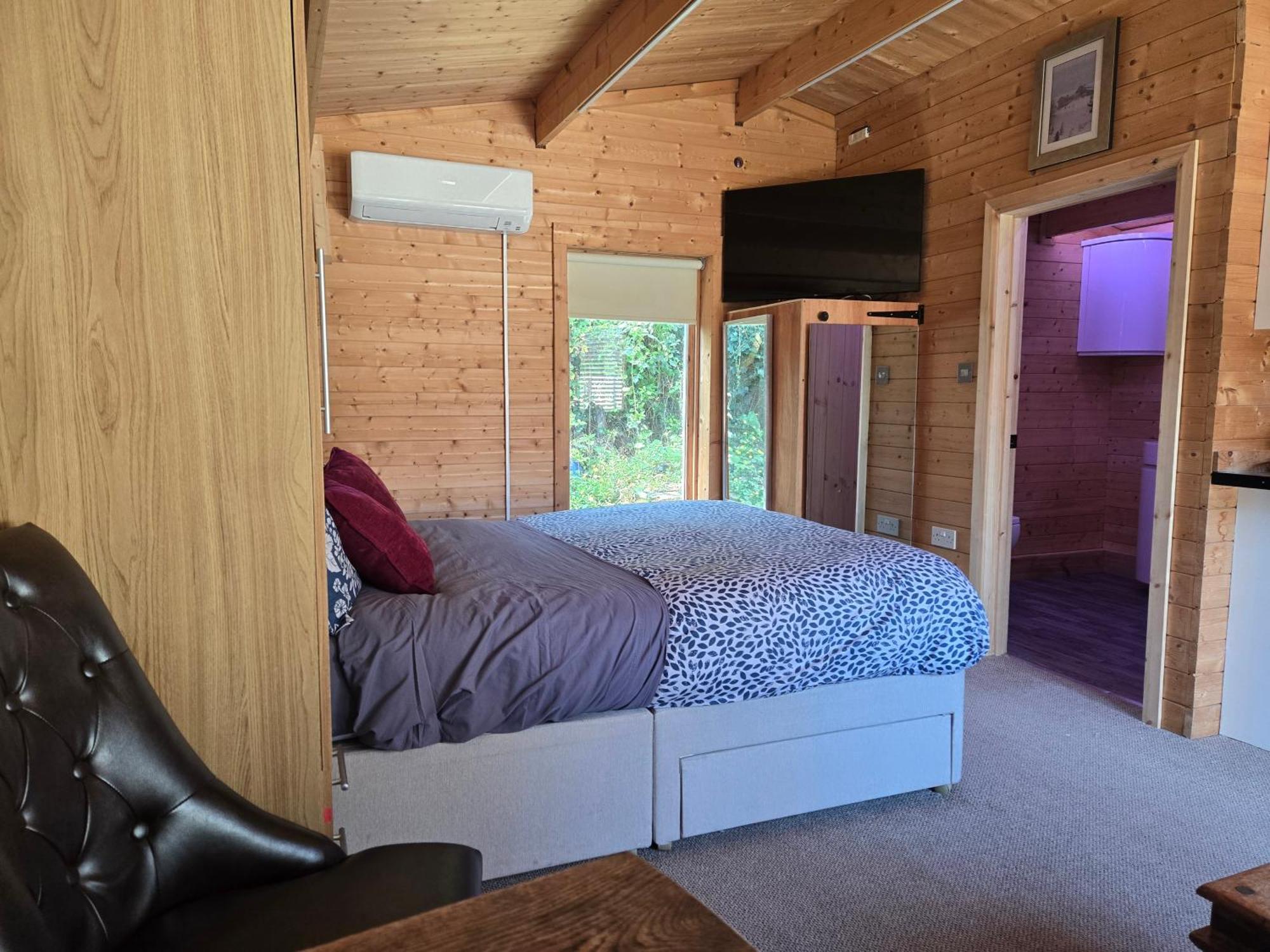 Appartamento Secret Hythe, Sea Views Town Location 2Km Eurotunnel Hythe  Esterno foto